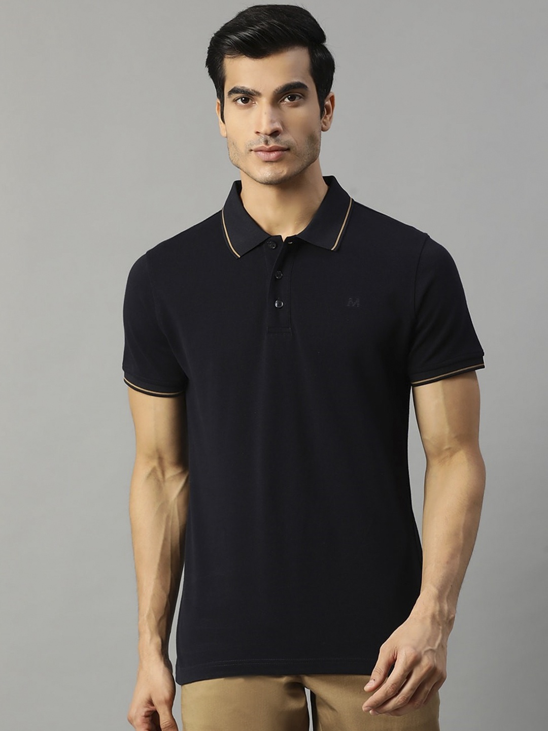 

Matinique Men Navy Blue Solid Polo Collar T-shirt