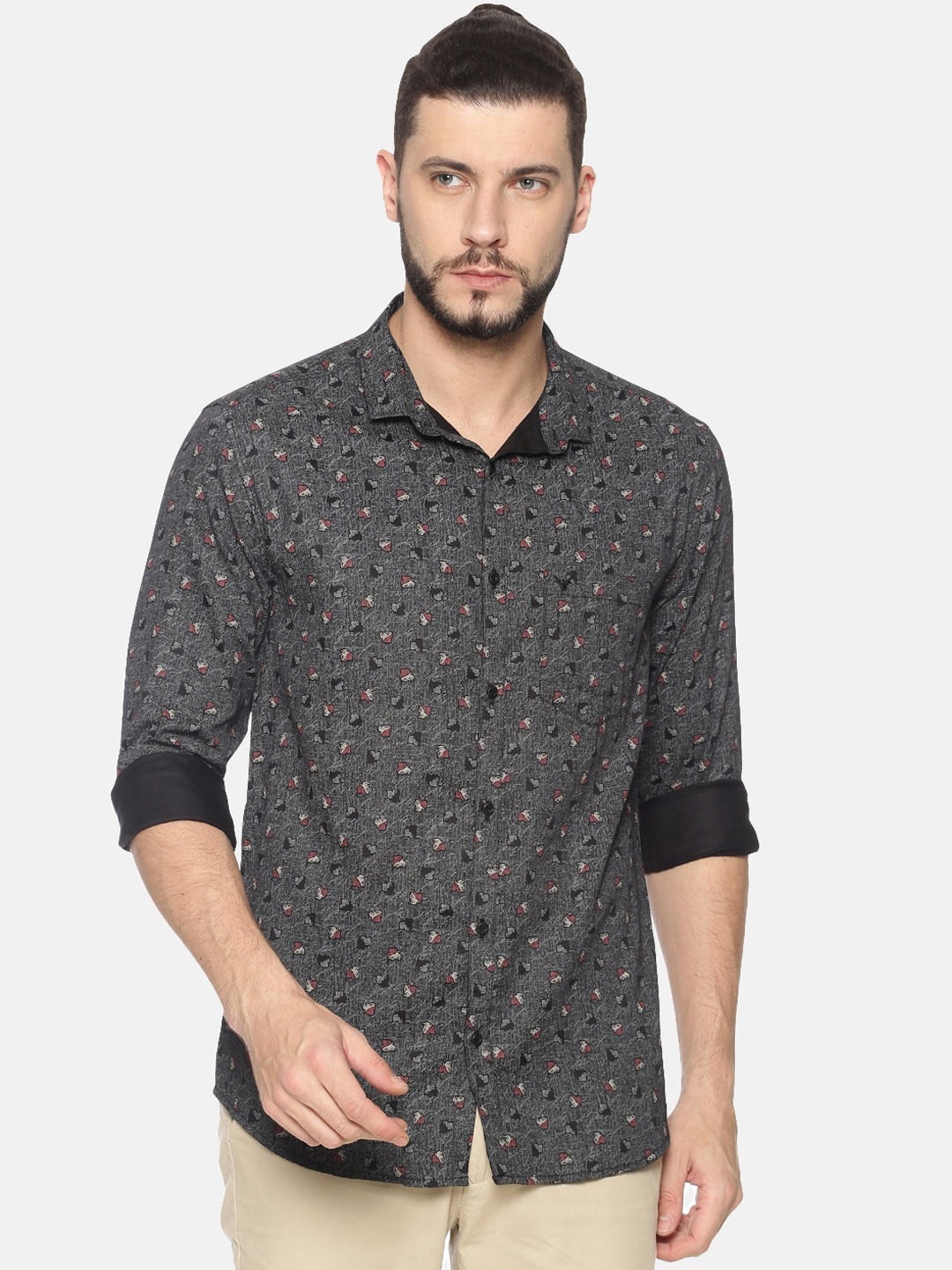 

SHOWOFF Men Black & Off-White Slim Fit Floral Printed Casual Shirt
