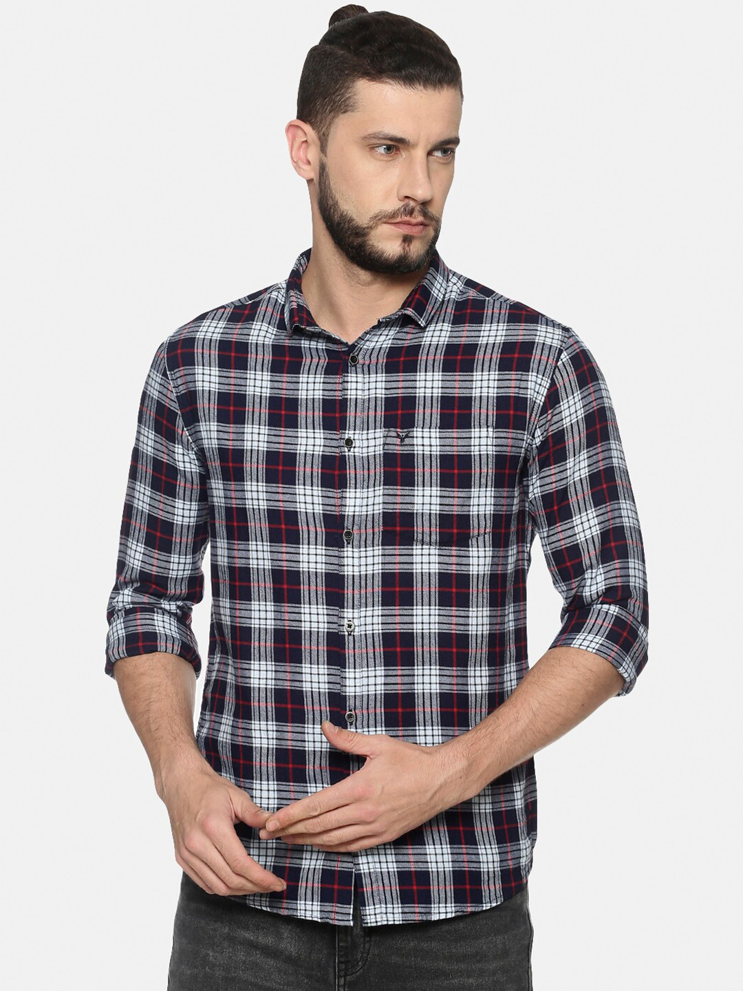 

SHOWOFF Men Blue & White Slim Fit Checked Casual Shirt