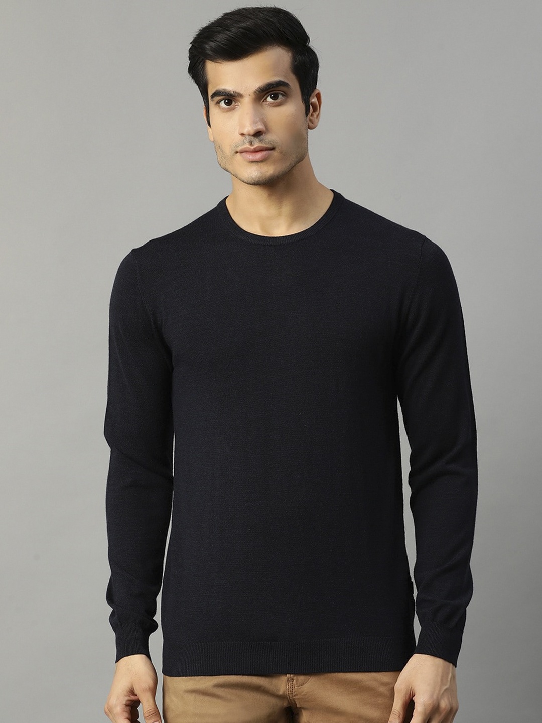 

Matinique Men Navy Blue Solid Woolen Pullover Sweater