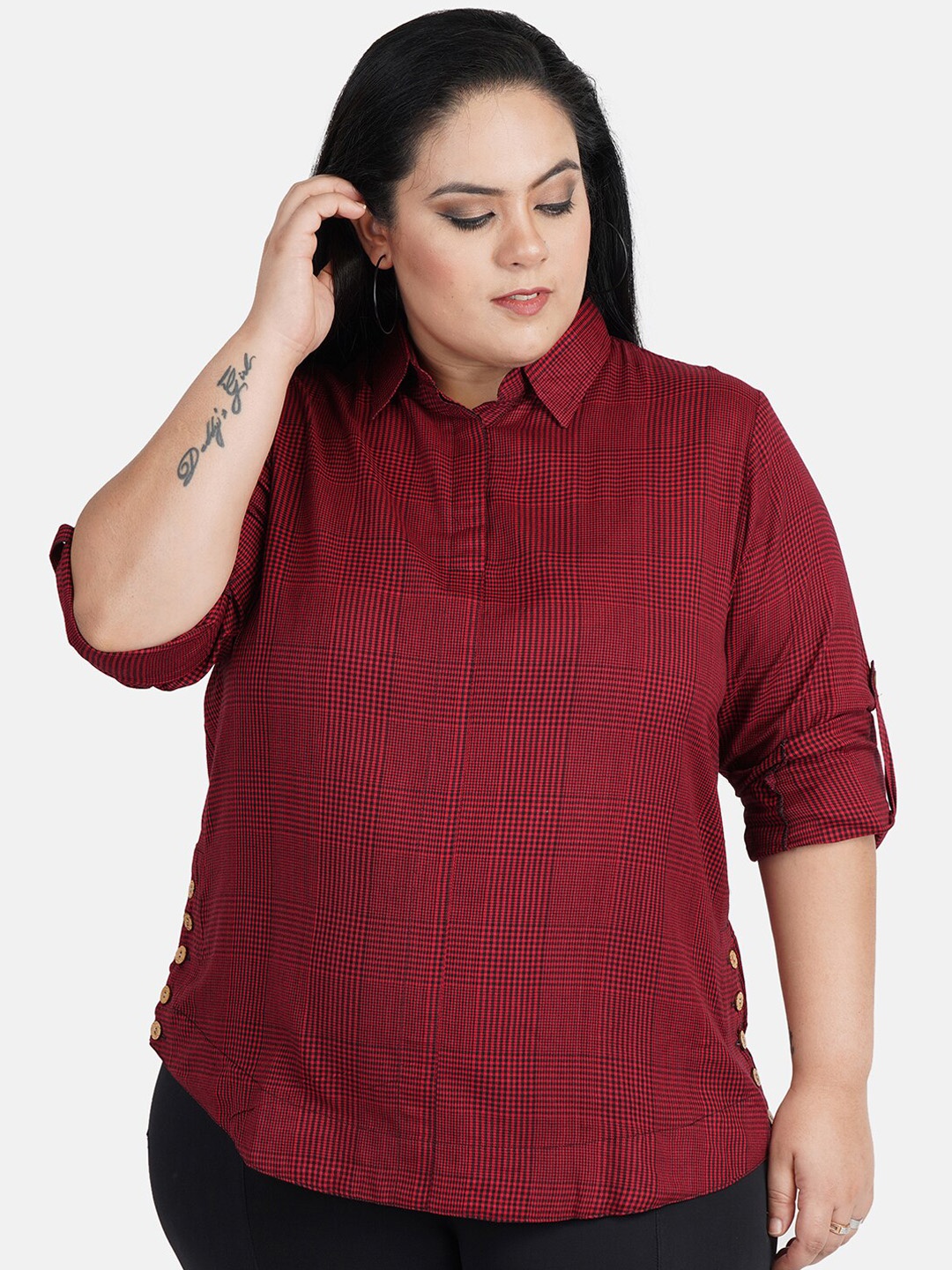 Indietoga Women Red Relaxed Slim Fit Printed Casual Plus Size Shirt