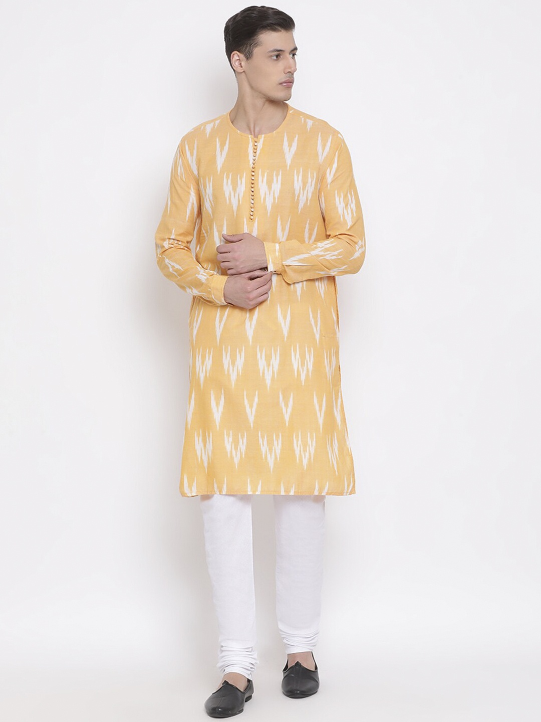 

VASTRAMAY Men Yellow & White Printed Kurta with Pyjamas