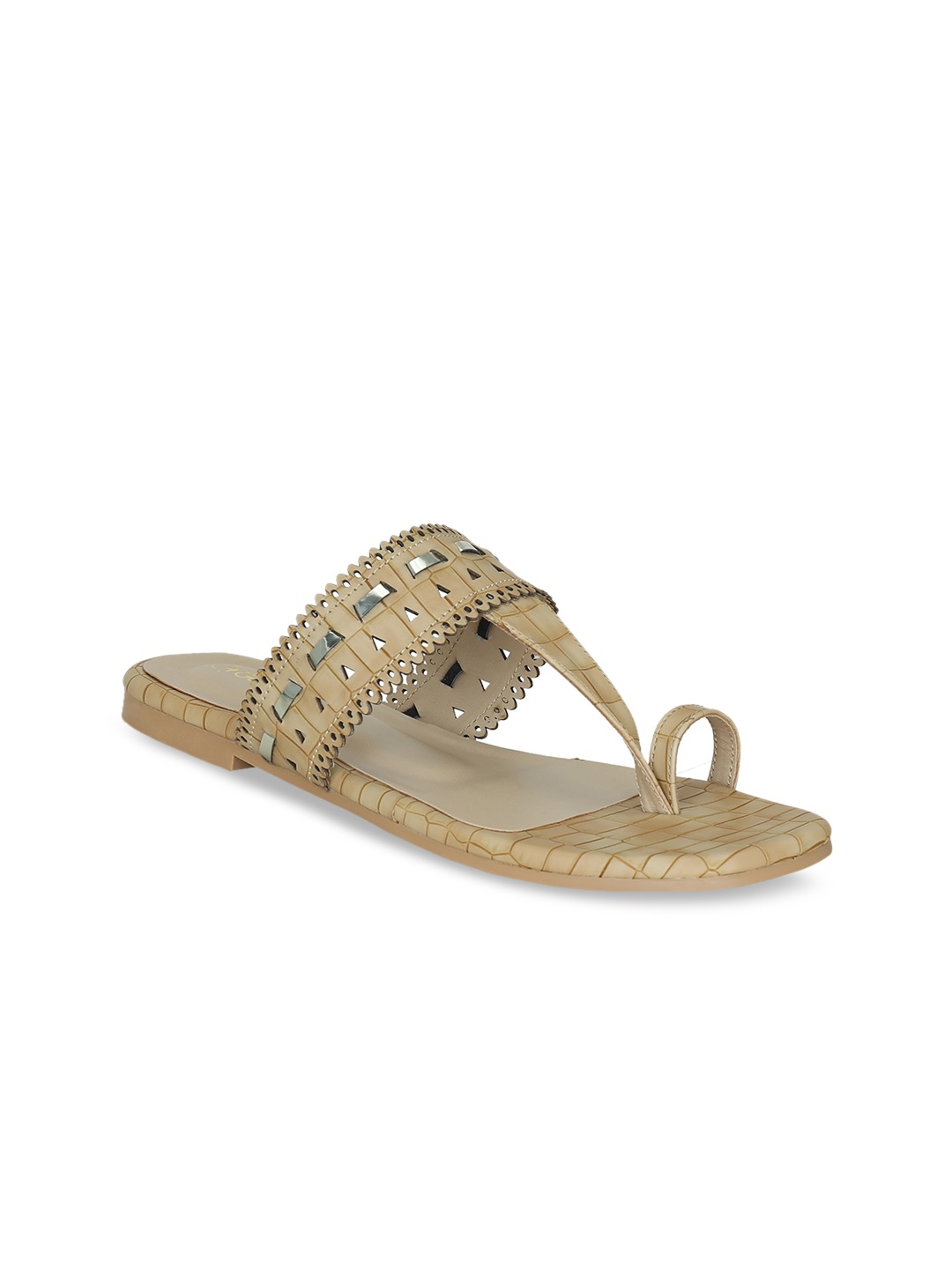 

Get Glamr Women Beige Textured One Toe Flats