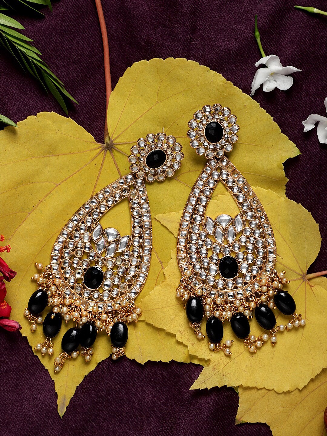 

Mali Fionna Gold-Toned & Black Teardrop Shaped Drop Earrings