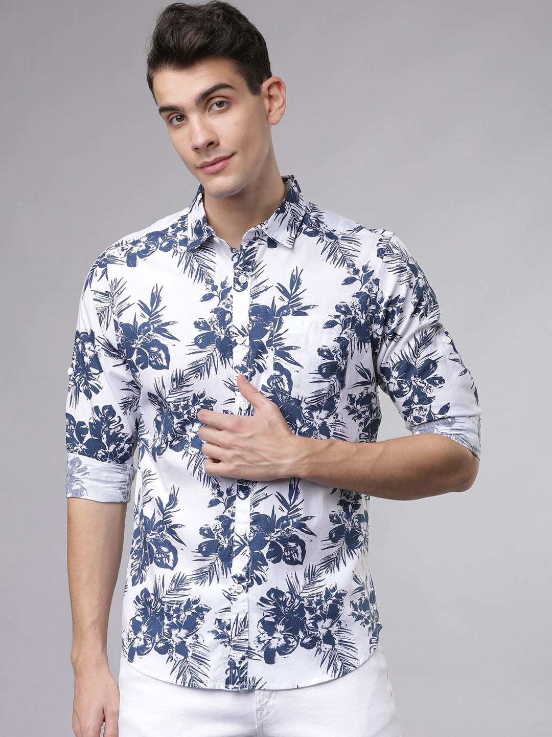 

HIGHLANDER Men White & Blue Slim Fit Floral Printed Casual Shirt