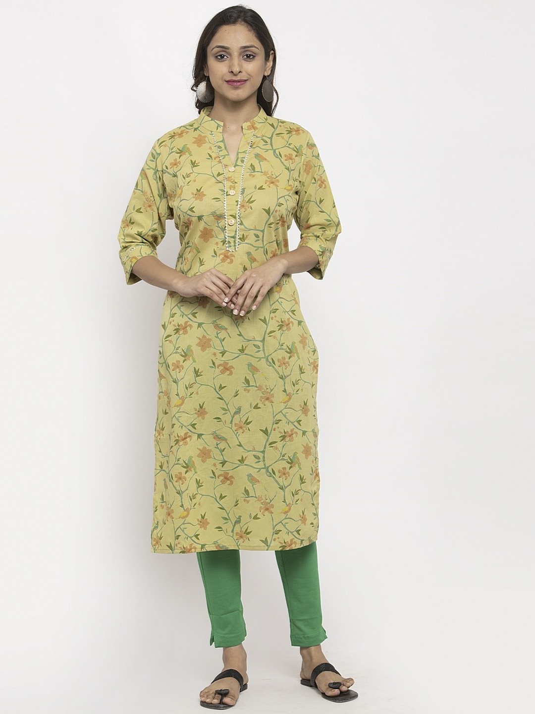 

TAG 7 Women Green Printed Straight Kurta