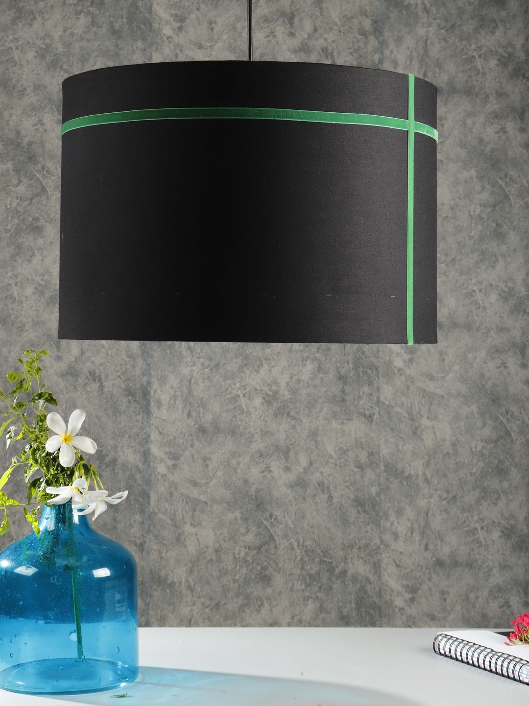 

Grated Ginger Black Solid Handcrafted Hanging Light