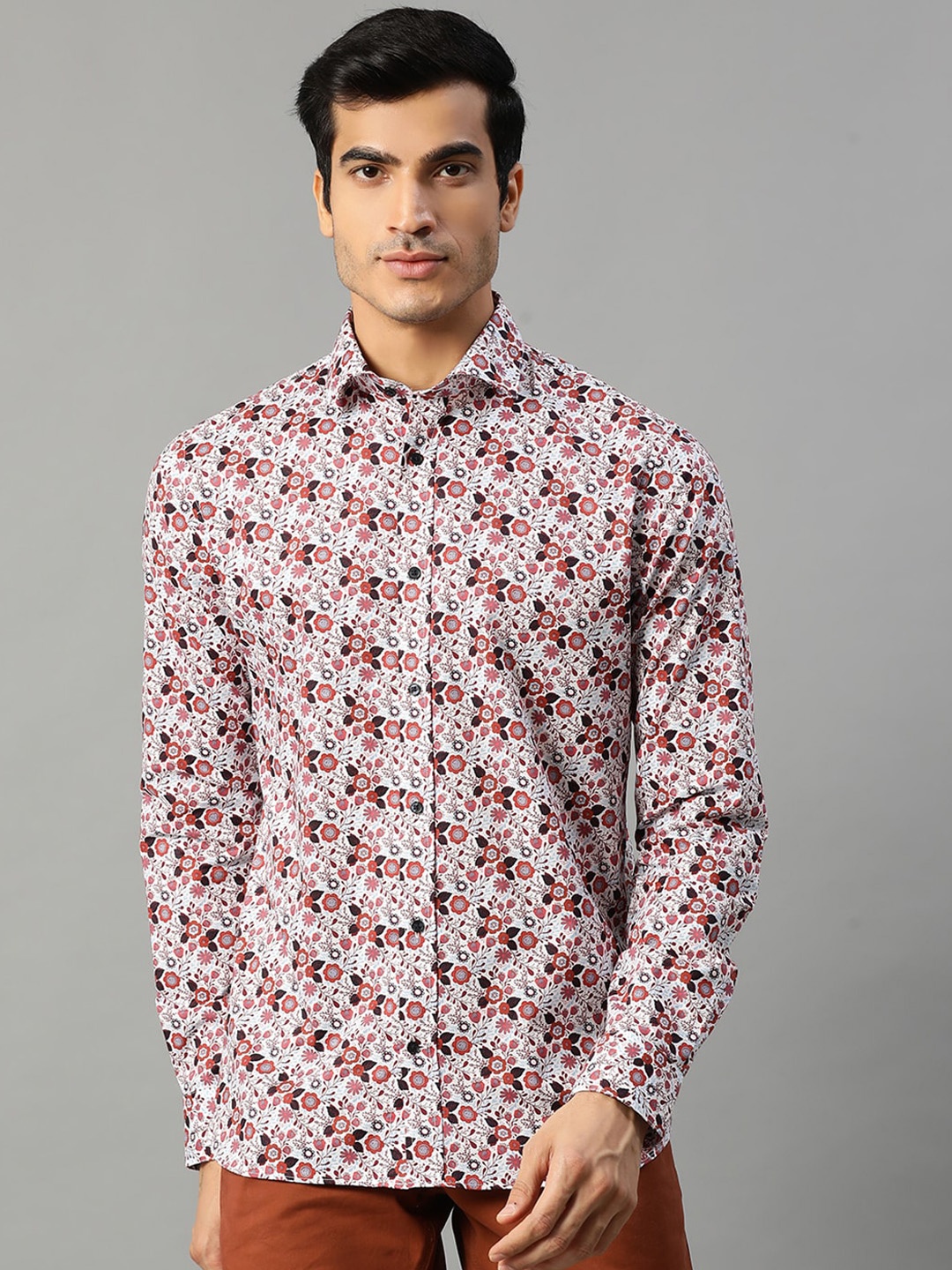 

Matinique Men White Slim Fit Floral Opaque Printed Casual Shirt
