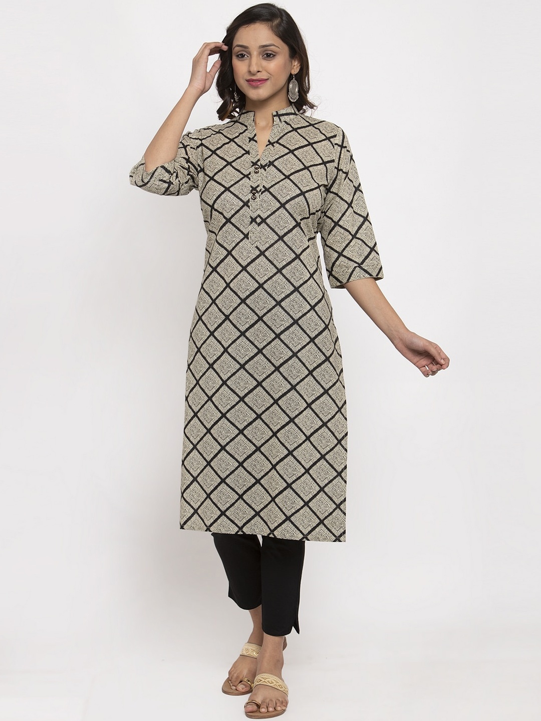 

TAG 7 Women Black & Beige Checked Straight Kurta