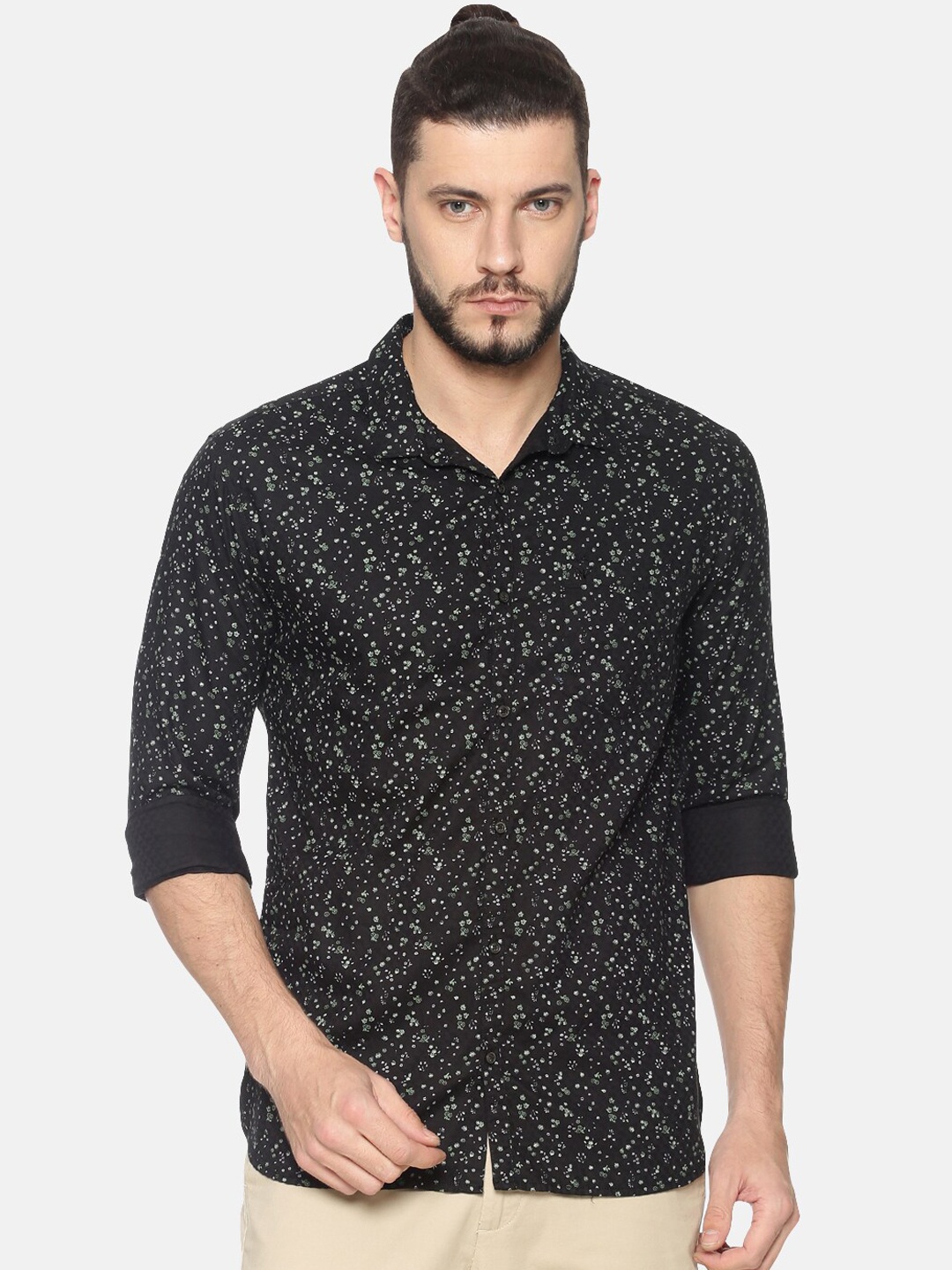 SHOWOFF Men Black & Green Slim Fit Printed Casual Shirt