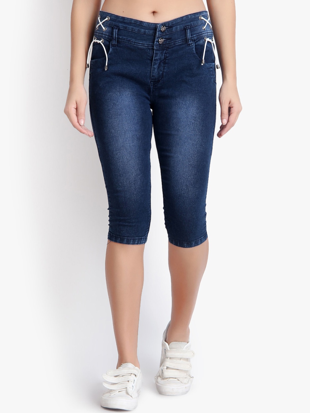 

Perfect Outlet Women Navy Blue Solid Skinny Fit High Rise Capris