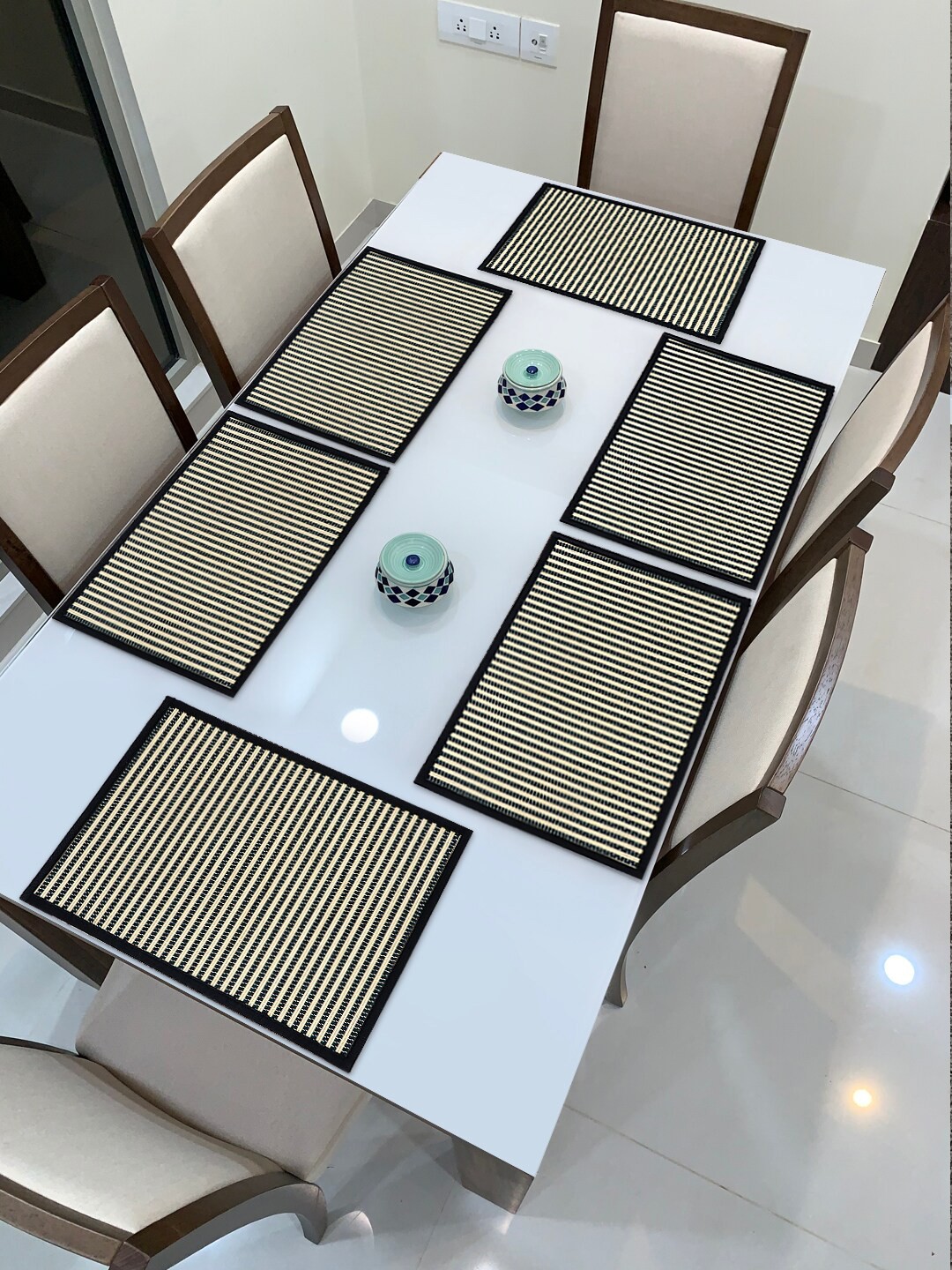 

HOKIPO Set Of 6 Black Reversible Bamboo Table Placemats