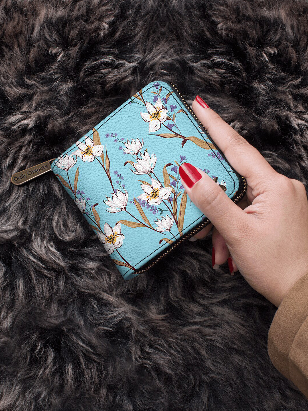

DailyObjects Women Blue & White Printed Zip Around Wallet
