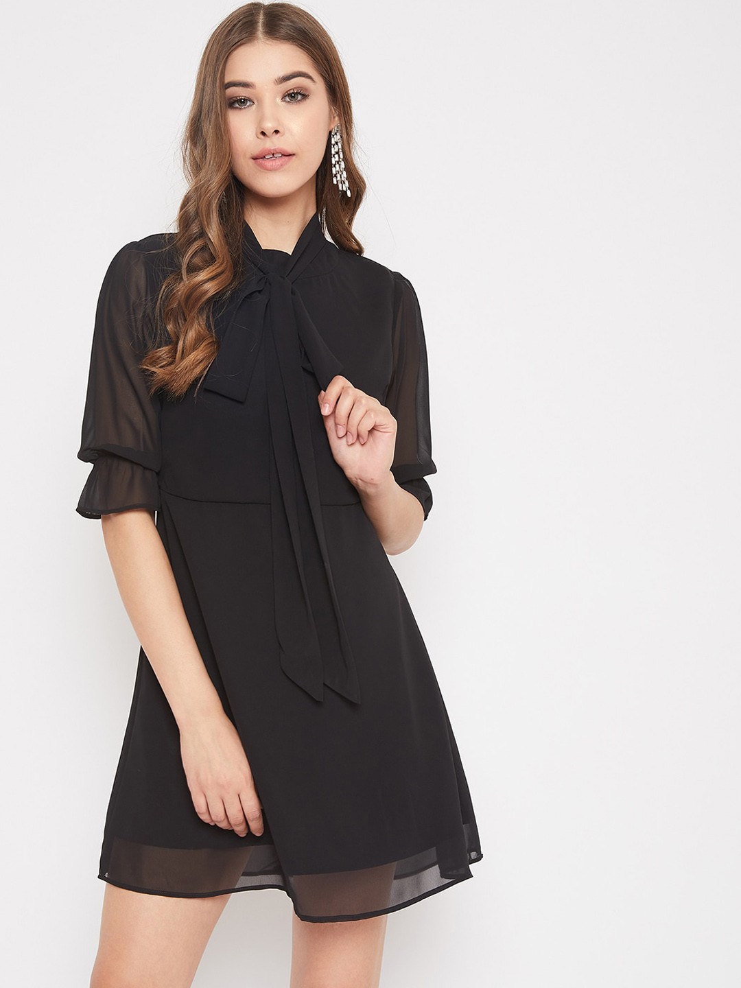 

Berrylush Women Black Solid Shirt Dress