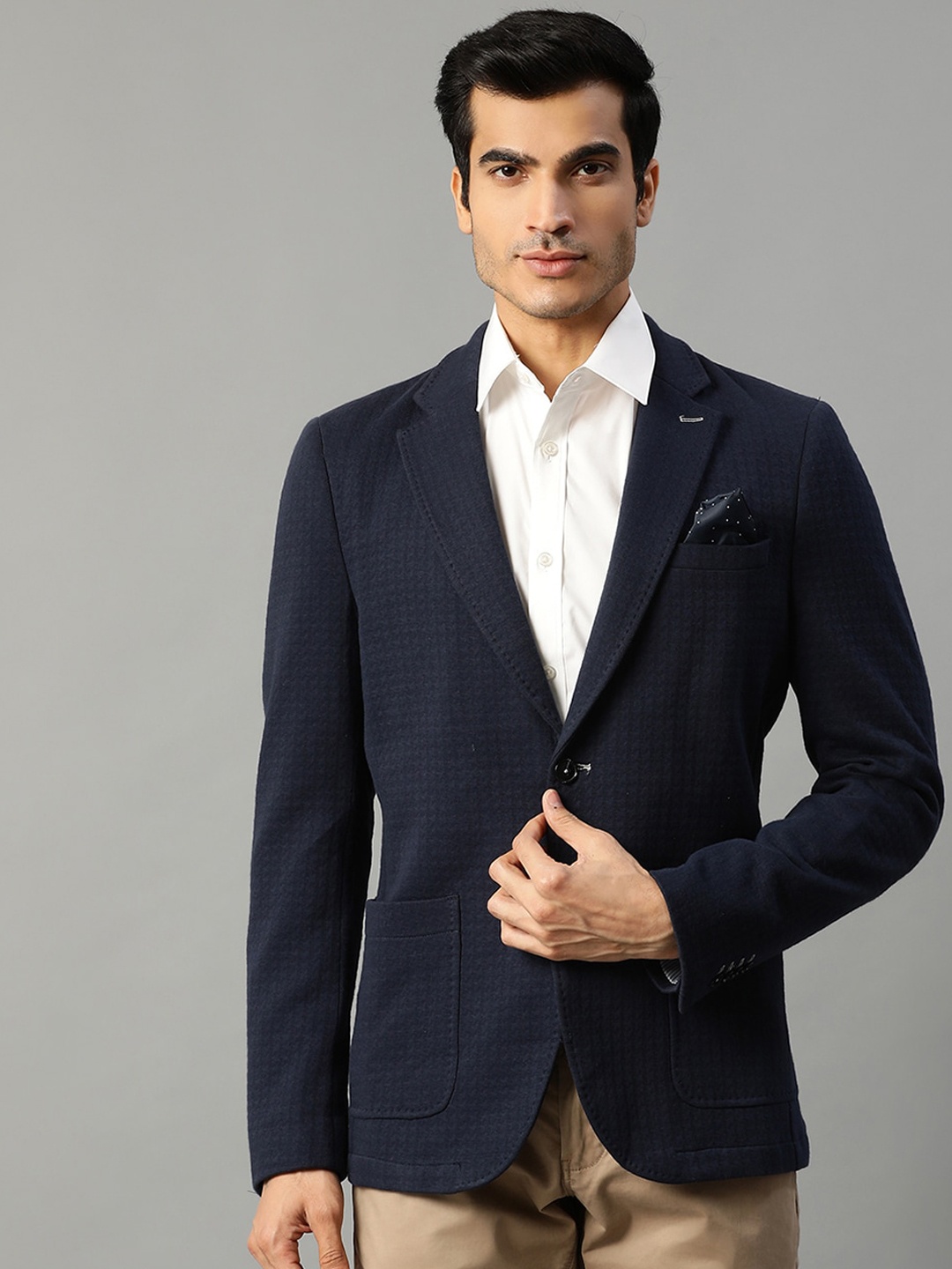 

Matinique Men Navy Blue Self-Design Slim Fit Single-Breasted Casual Blazer
