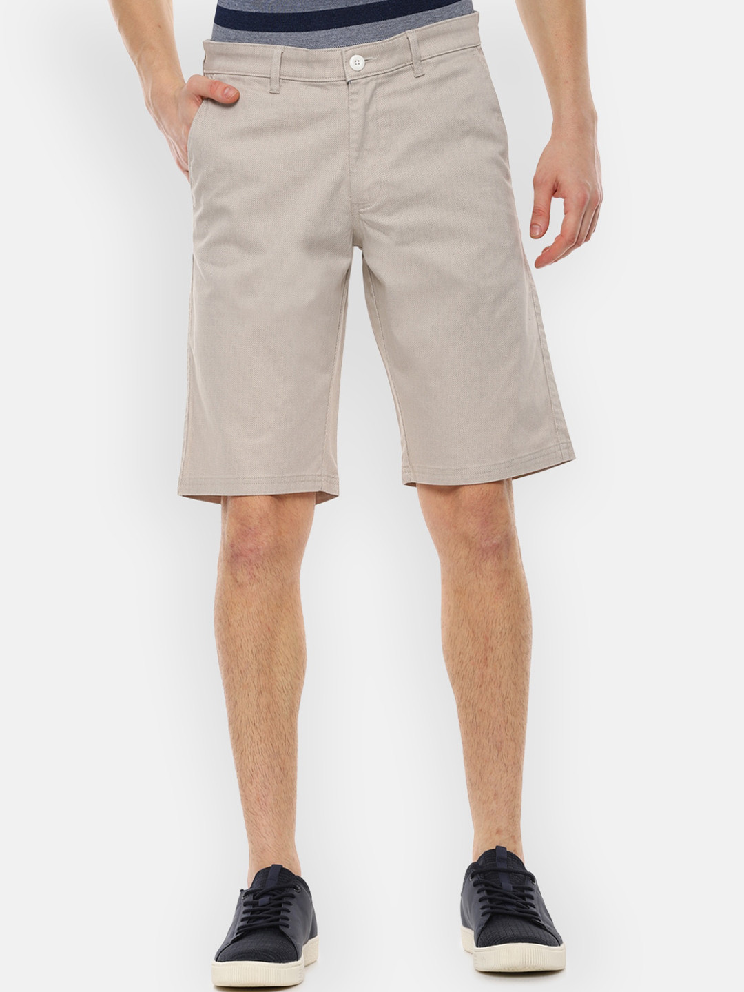 

Van Heusen Sport Men Beige Solid Regular Fit Regular Shorts