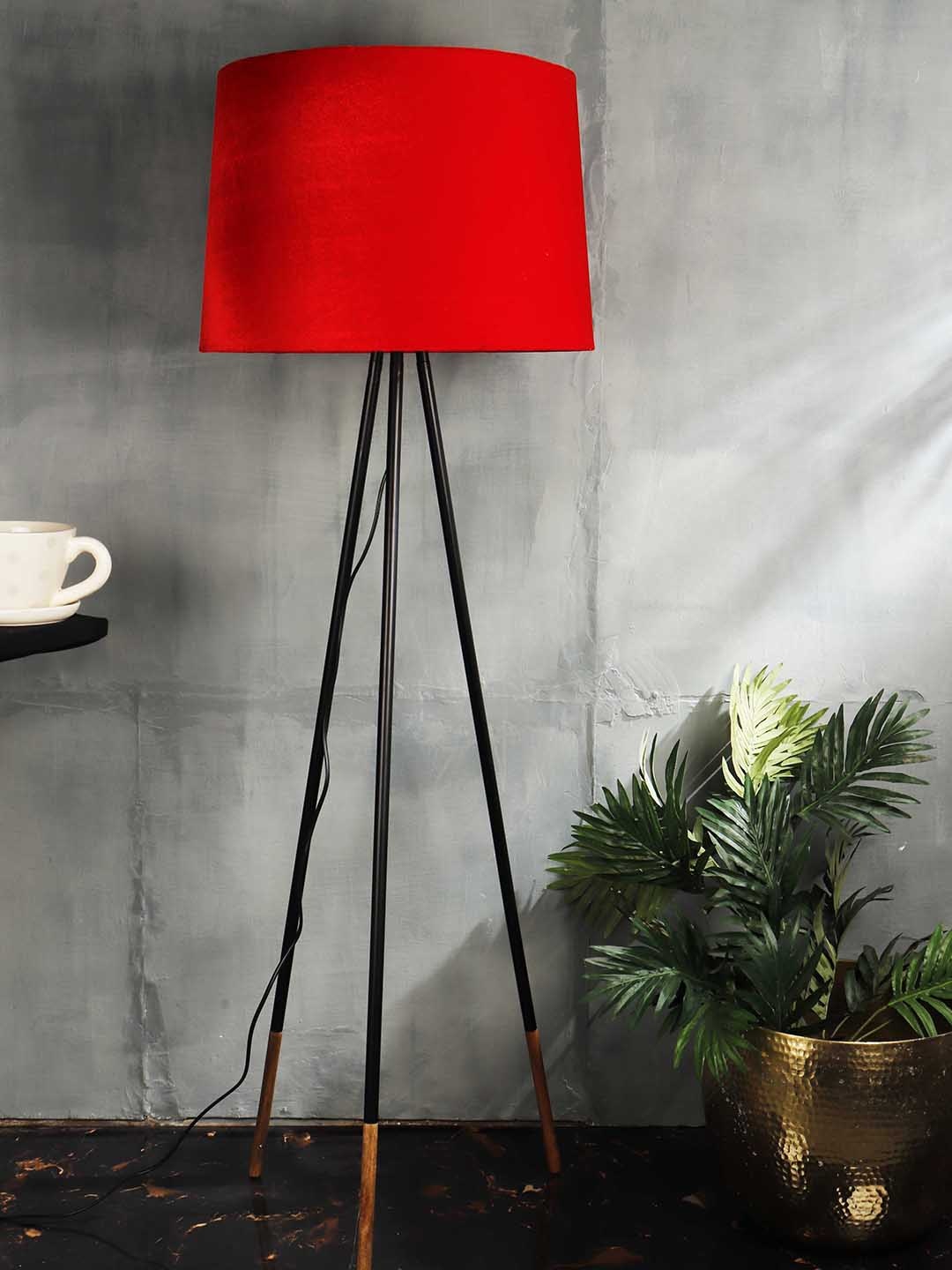 Grated Ginger Red Solid Handcrafted Tripod Lamp