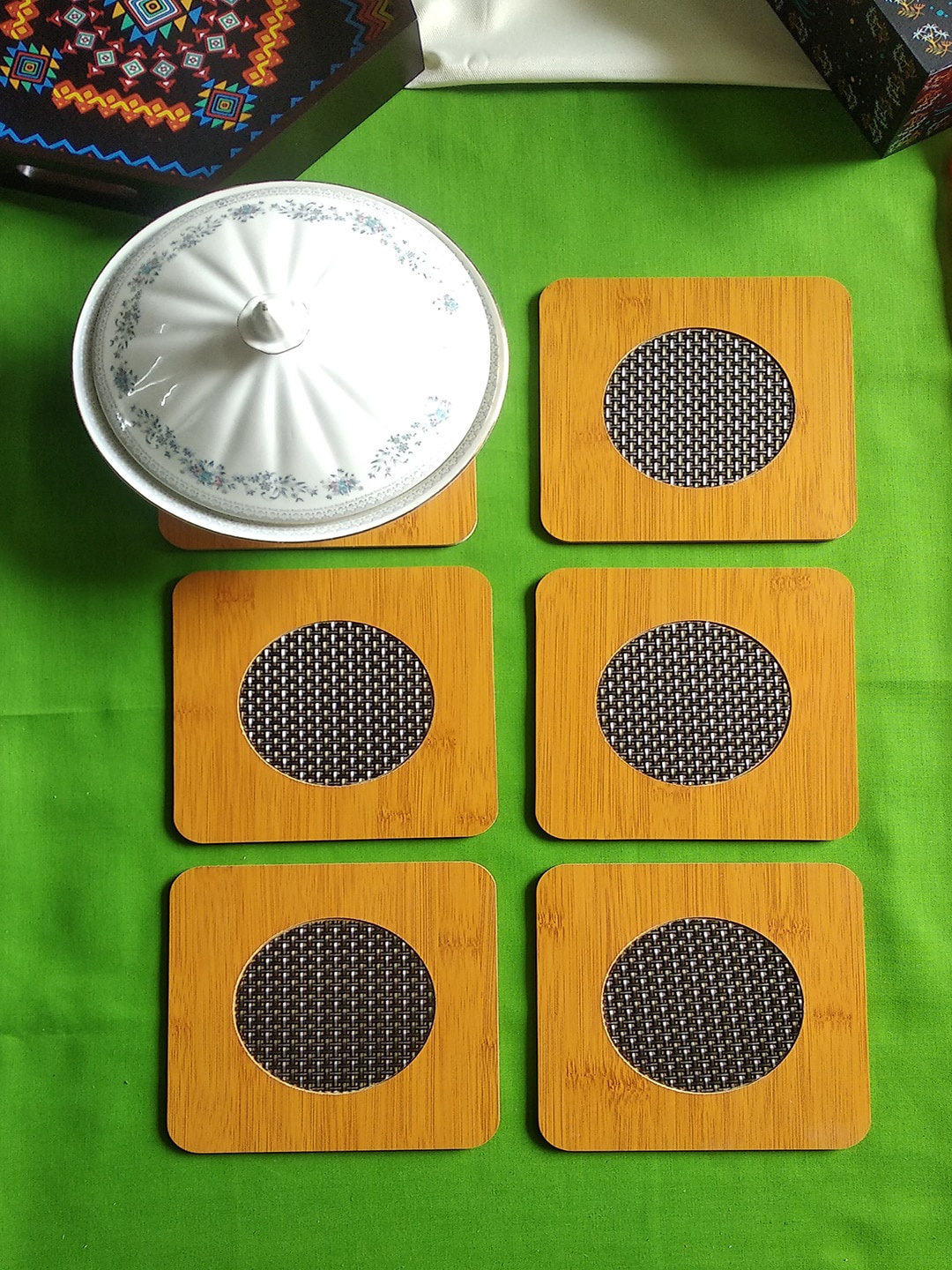 

Crayton Unisex Set Of 6 Square Mesh Pattern Bamboo Trivet, Brown