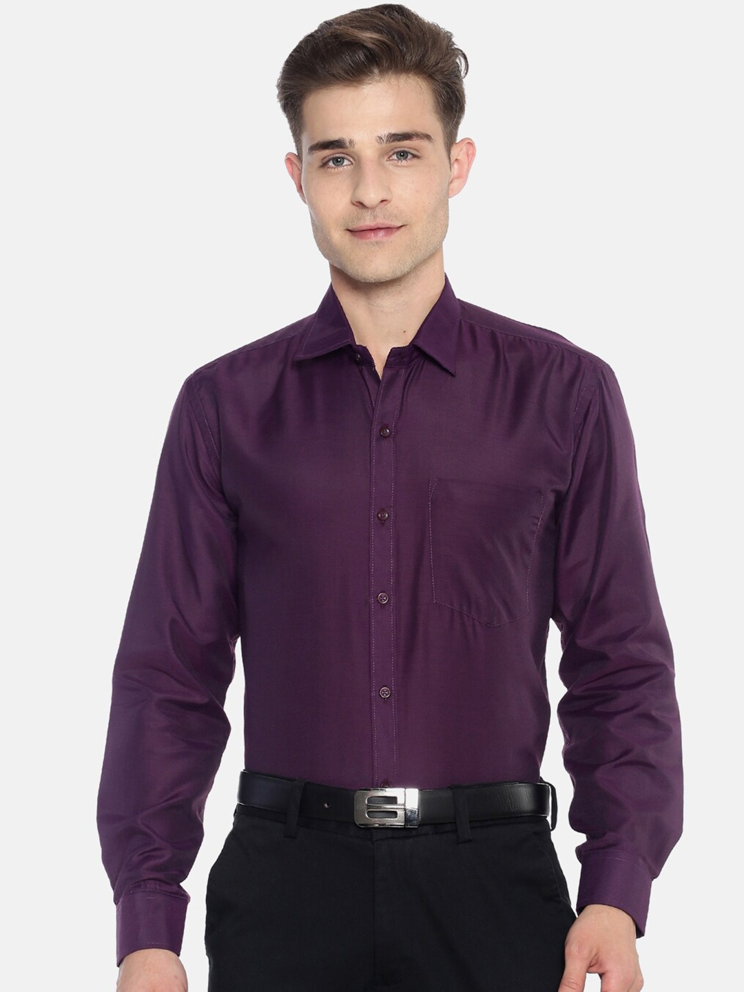 

Instafab Men Purple Classic Regular Fit Solid Formal Shirt