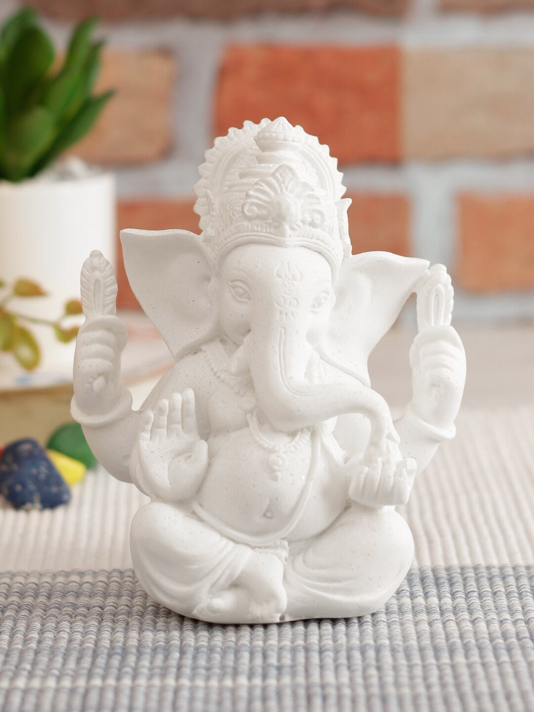 

TAYHAA White Solid Lord Ganesha Polyresin Showpiece