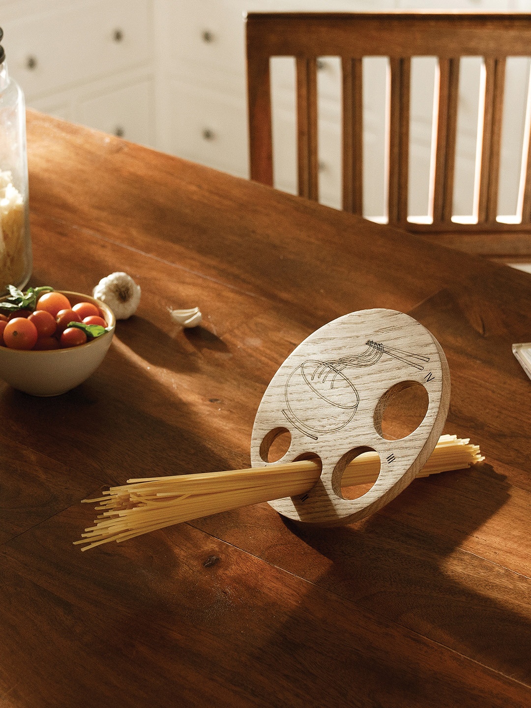 

ellementry Brown Natural Oak Wood 4 Portion Pasta Measure