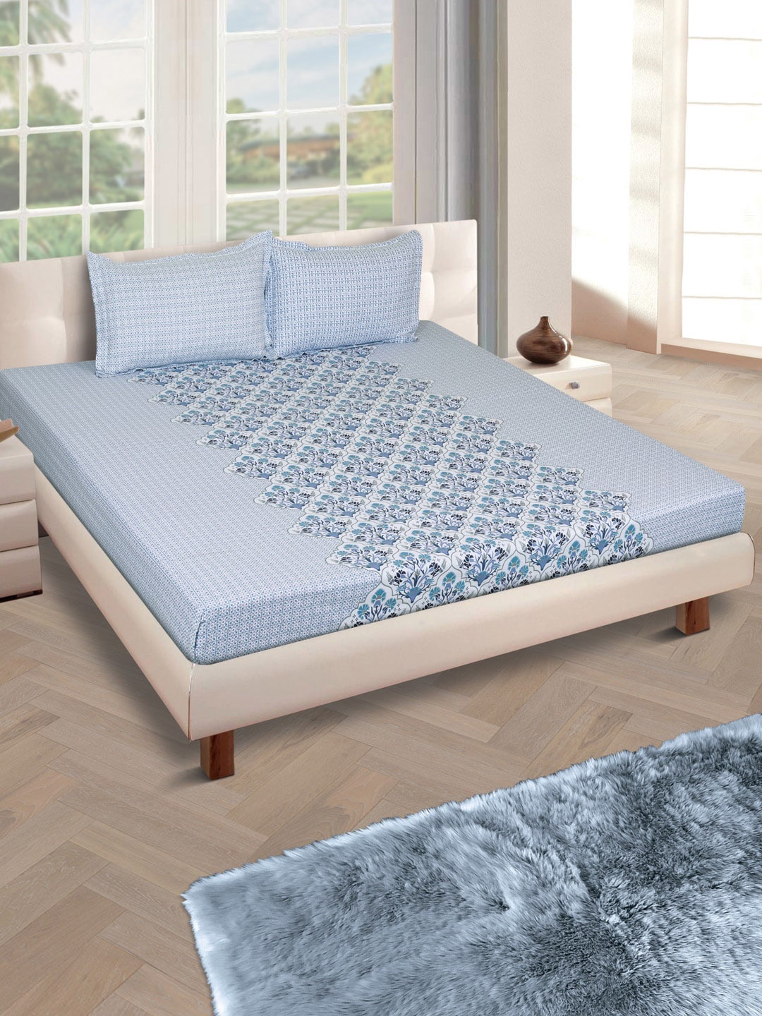 

ROMEE Blue & White Floral 160 TC Cotton 1 Queen Bedsheet with 2 Pillow Covers