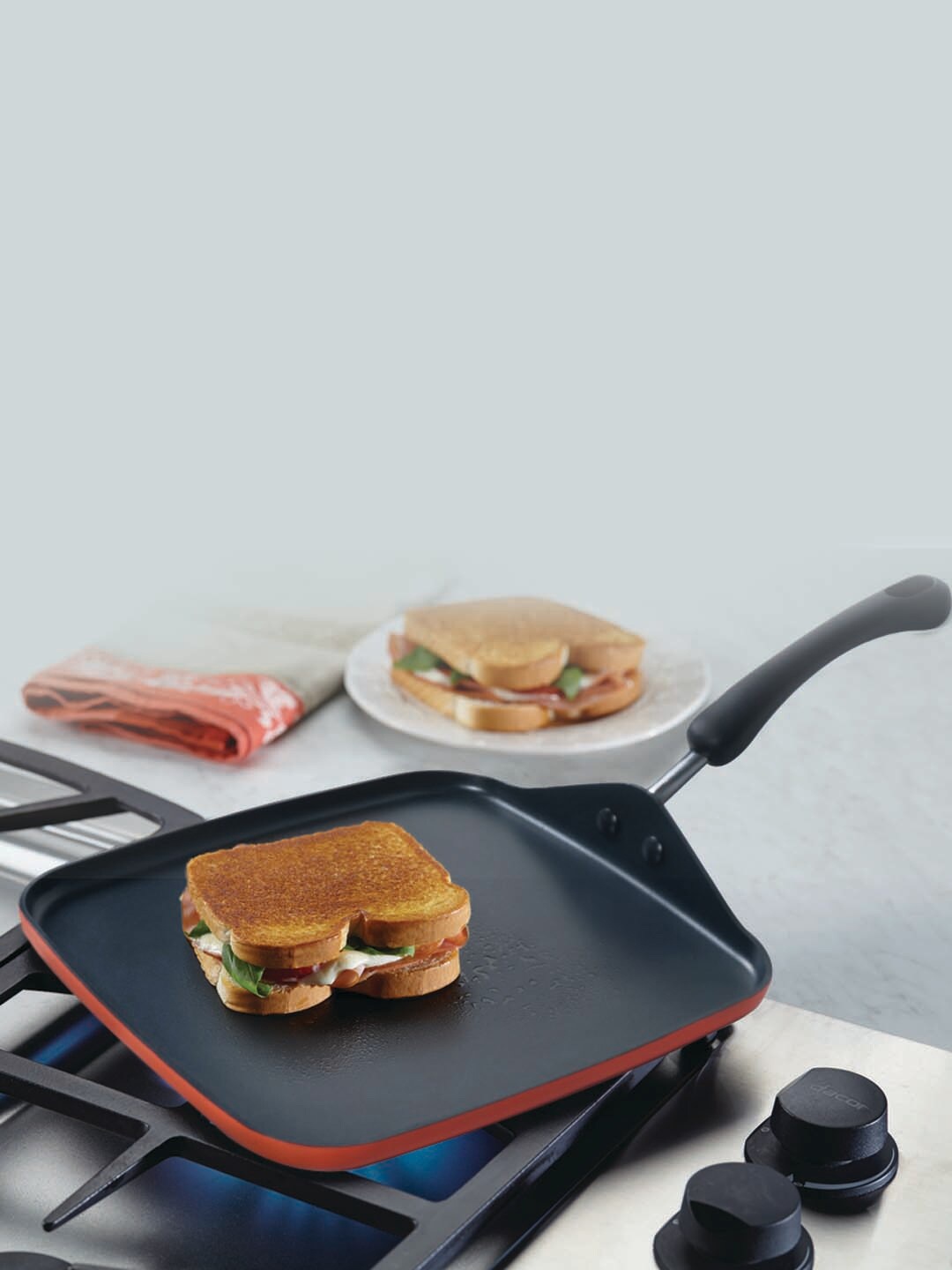 

MEYER Orange & Black Premium Nonstick Square Tawa 28 cm (3mm Thick)