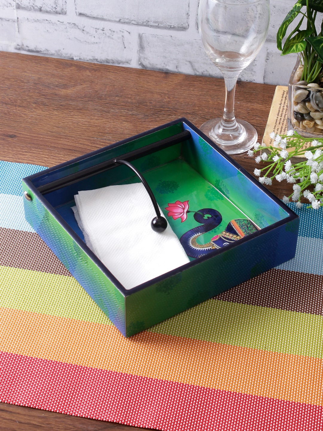 

eyda Green Wooden Tissue Holder Set