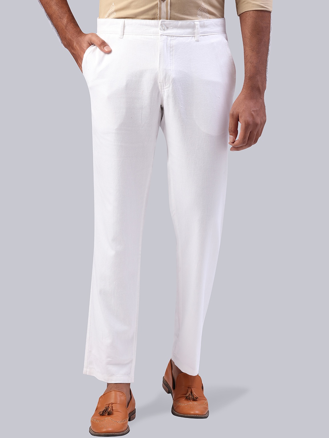 

Raymond Men White Regular Fit Solid Regular Trousers