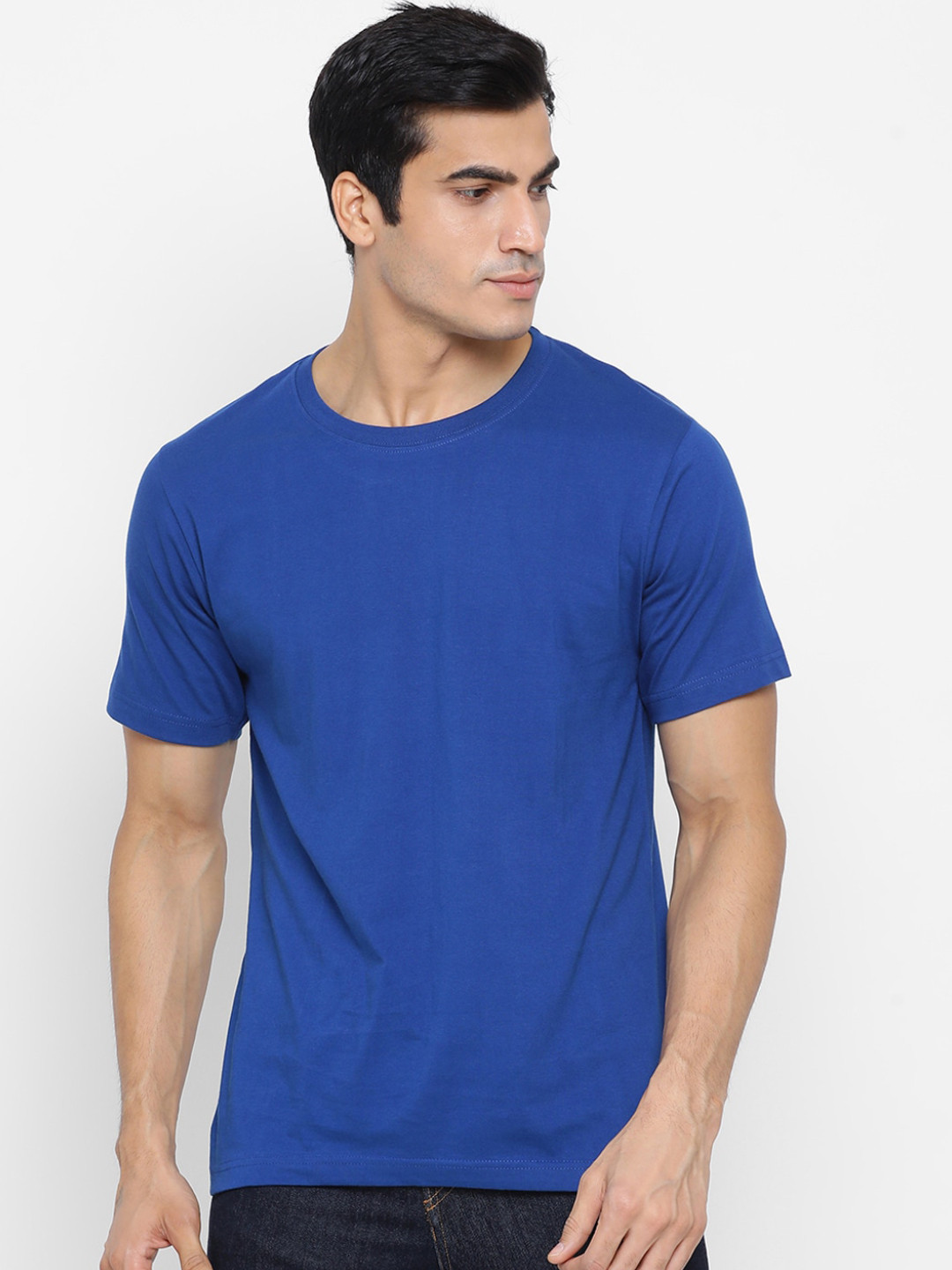 

YOLOCLAN Men Blue Solid Round Neck Pure Cotton T-shirt