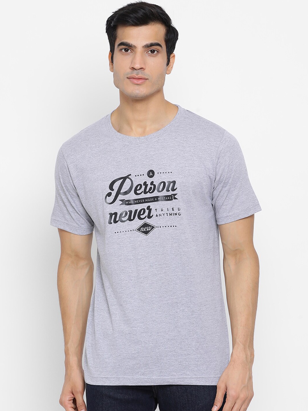

YOLOCLAN Men Grey Black Printed Round Neck Pure Cotton T-shirt