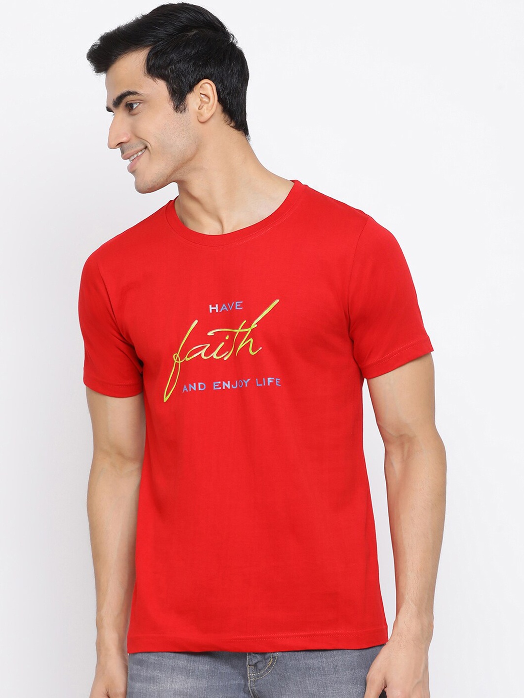 

YOLOCLAN Men Red Lime Green Printed Round Neck Pure Cotton T-shirt