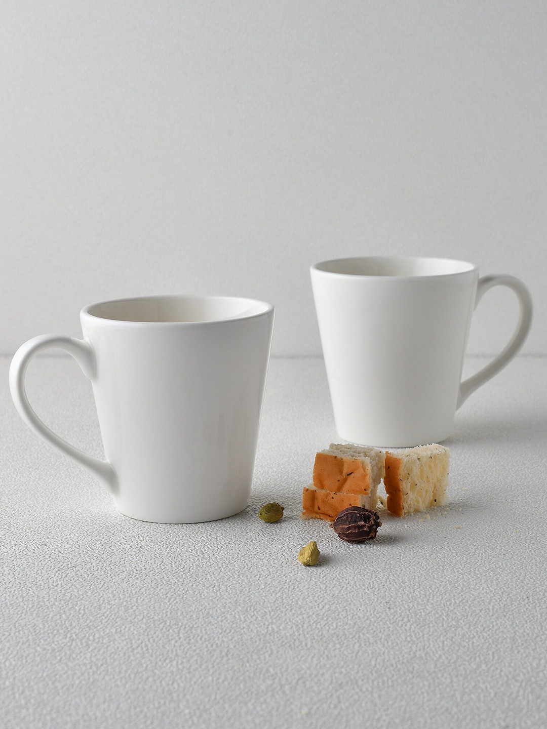 

Ariane White 2 Pcs Diana Cone Porcelain Mugs 290 ml