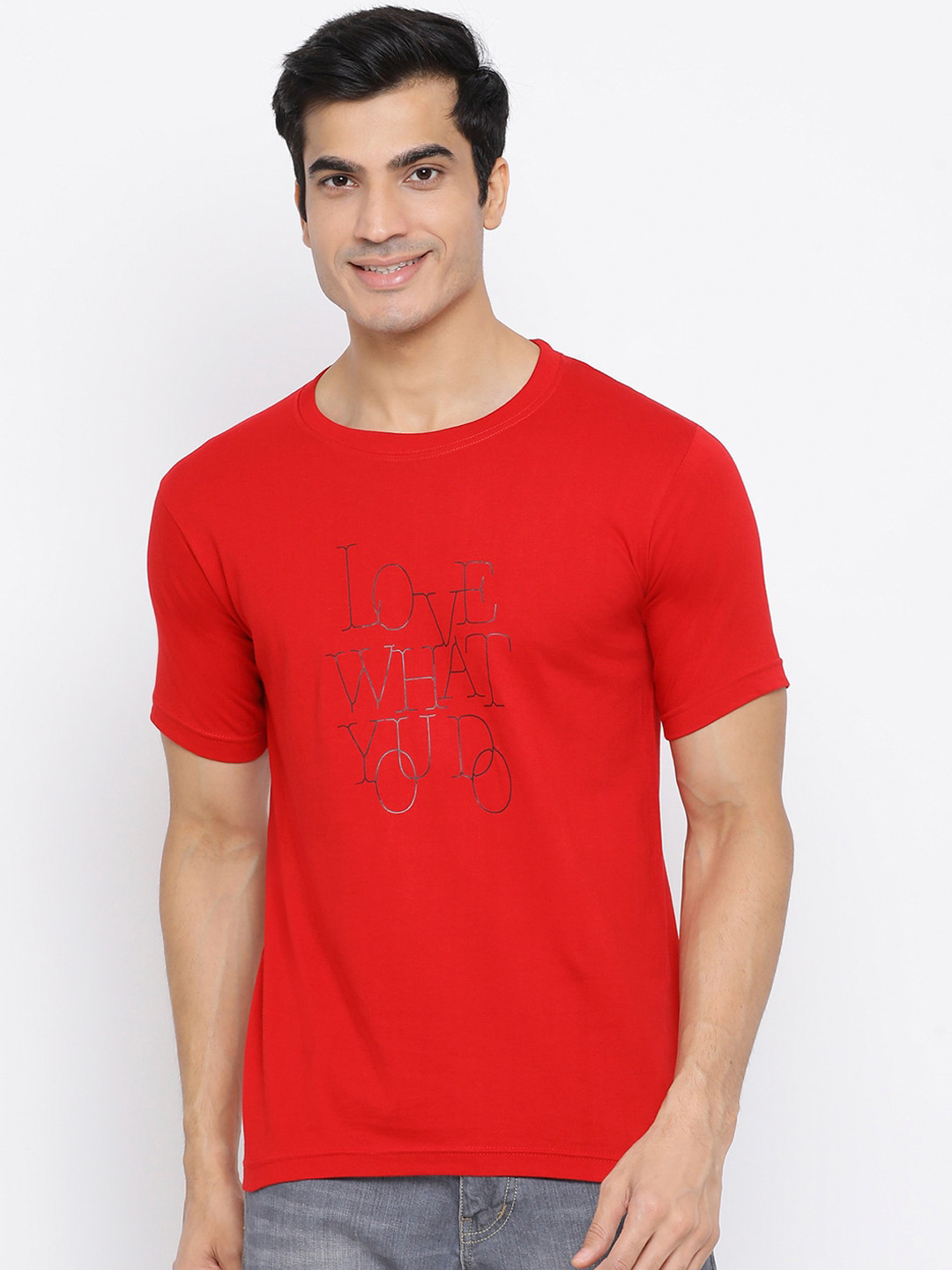 

YOLOCLAN Men Red Black Printed Round Neck Pure Cotton T-shirt