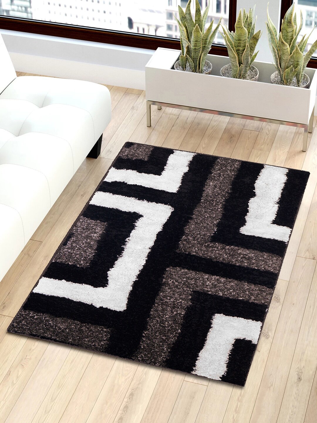 

Story@home Black & Grey Geometric Shaggy Anti-Skid Fur Carpet