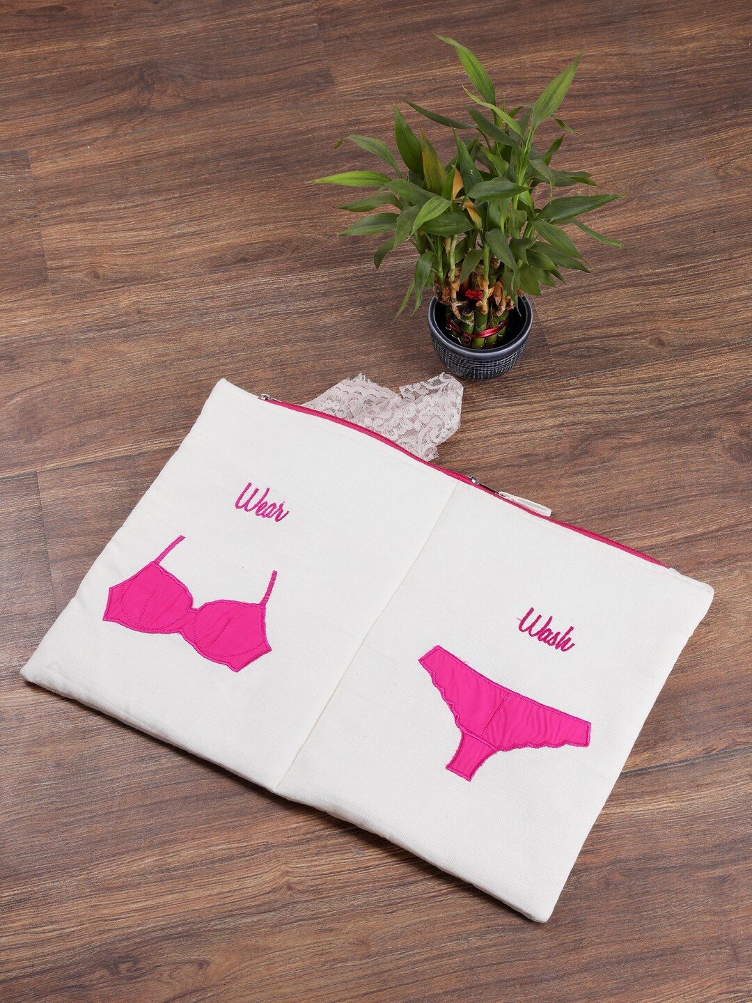 

My Gift Booth Cream Printed Lingerie Bag