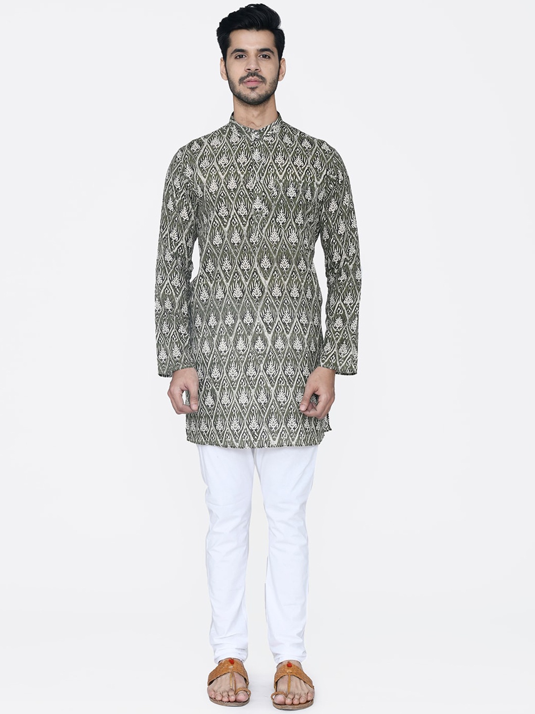 

Wintage Men Green & White Printed Kurta with Pyjamas