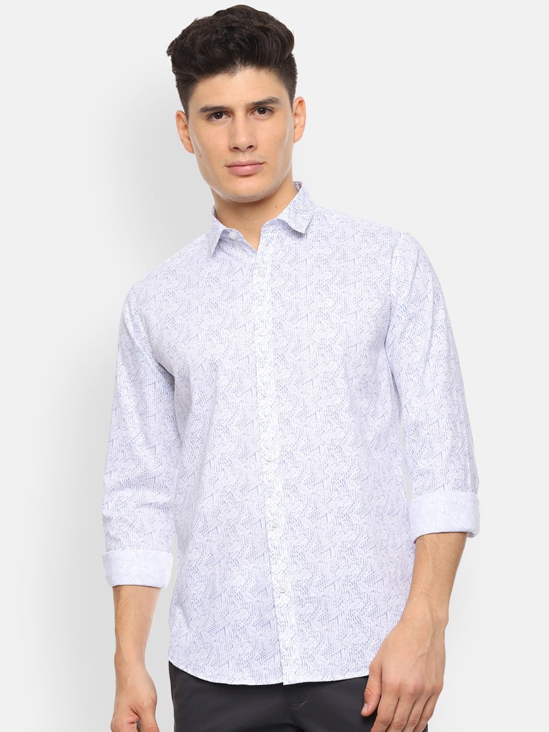 

V Dot Men White Slim Fit Printed Casual Shirt