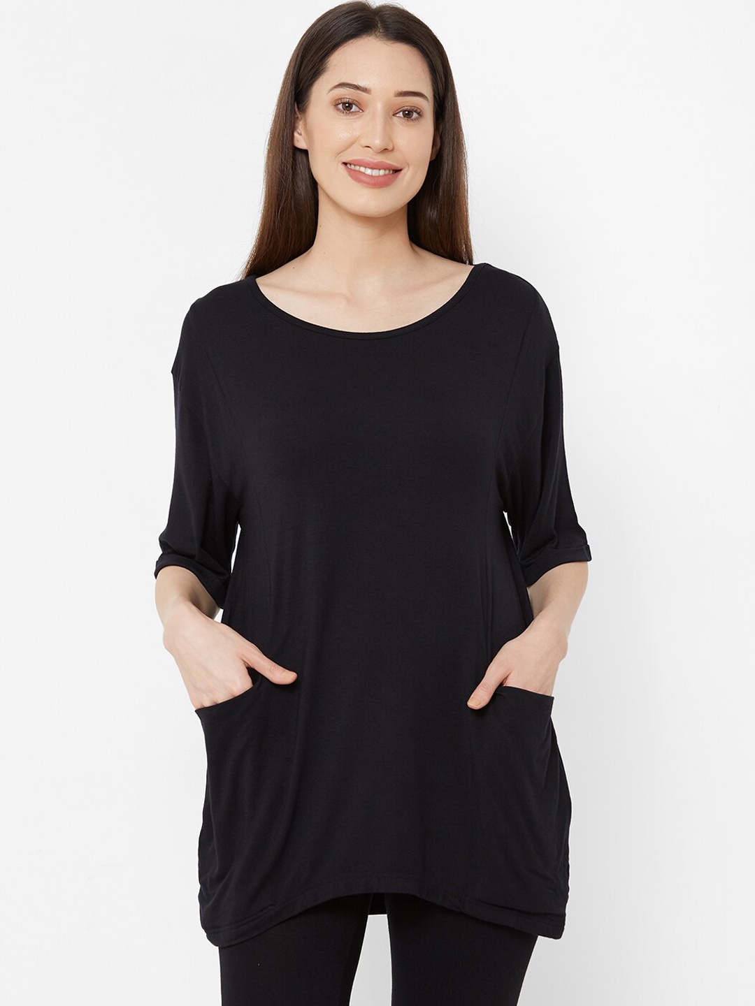 

Mystere Paris Women Black Solid Round Neck Longline T-shirt