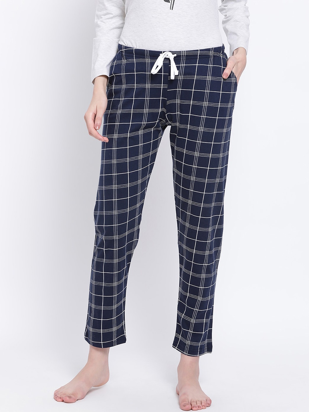 

Kanvin Women Blue & White Checked Lounge Pant, Navy blue