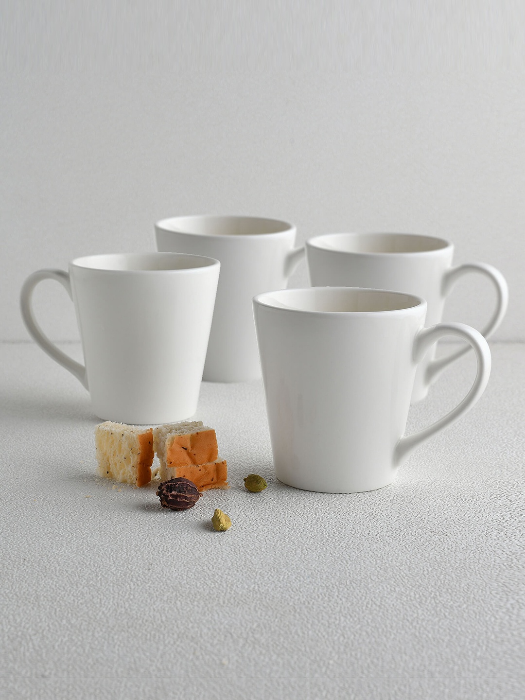 

Ariane Set of 4 White Diana Cone Porcelain Latte Mugs 290 ml