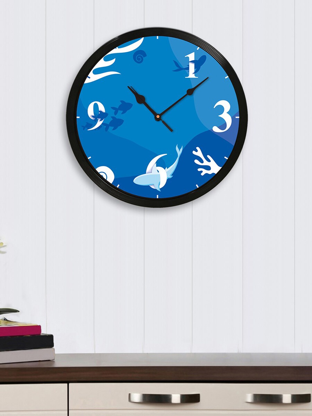 

eCraftIndia Black & Blue Round Printed 31cm Analogue Wall Clock