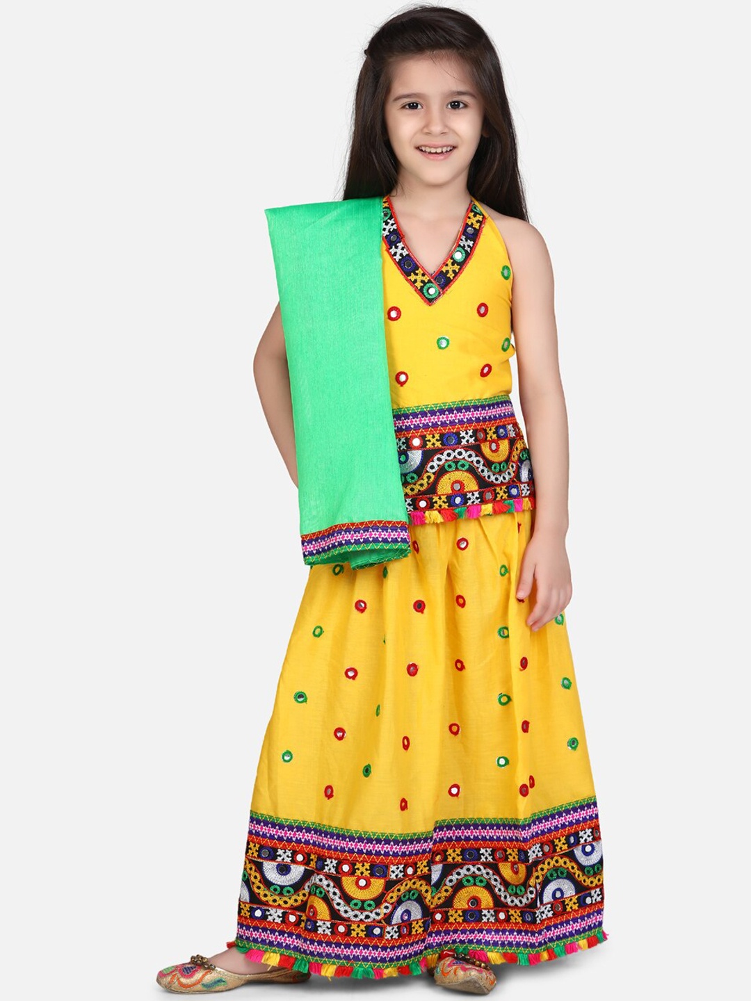 

BownBee Girls Yellow & Green Embroidered Ready to Wear Lehenga & Blouse with Dupatta