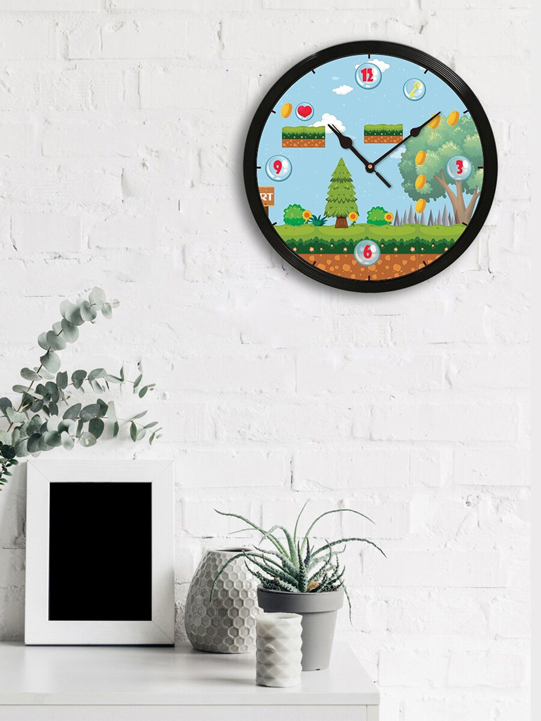 

eCraftIndia Black Round Printed Analogue Wall Clock