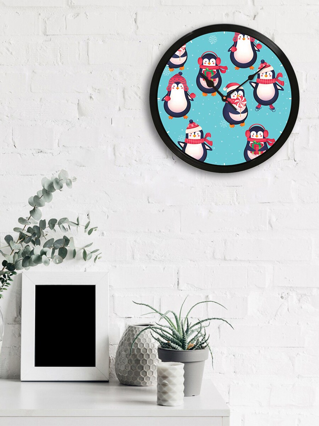 

eCraftIndia Blue Round Printed 31cm Analogue Wall Clock