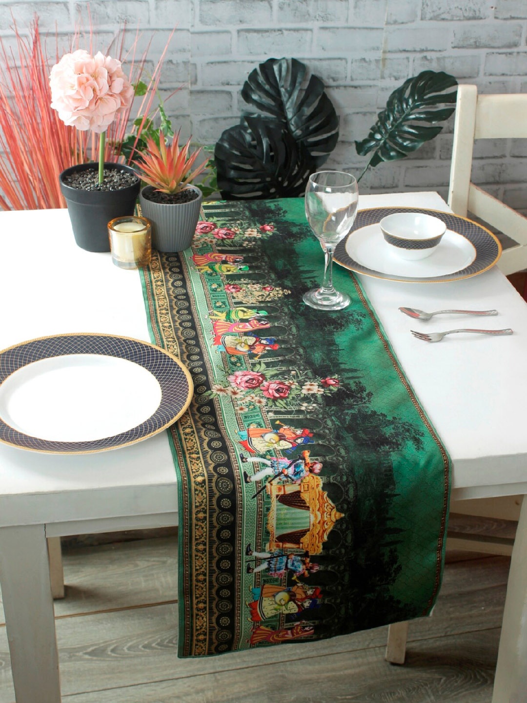 

ROMEE Green & Pink Jaipuri Printed Table Runner