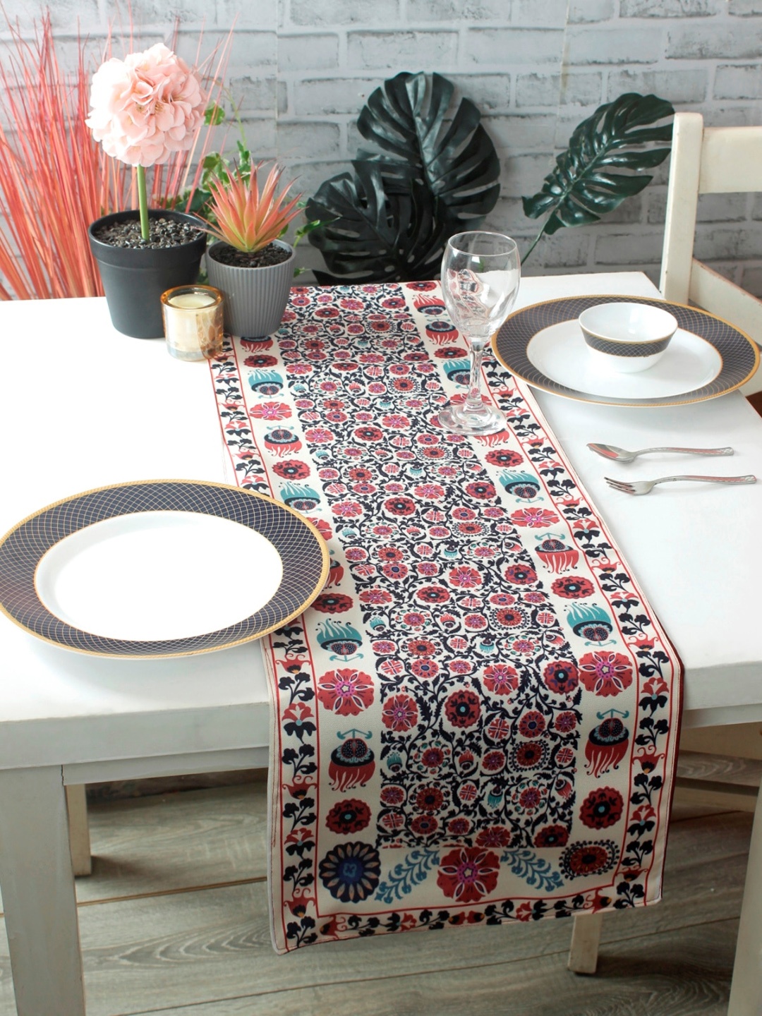 

ROMEE Multicoloured Printed Table Runner, Multi