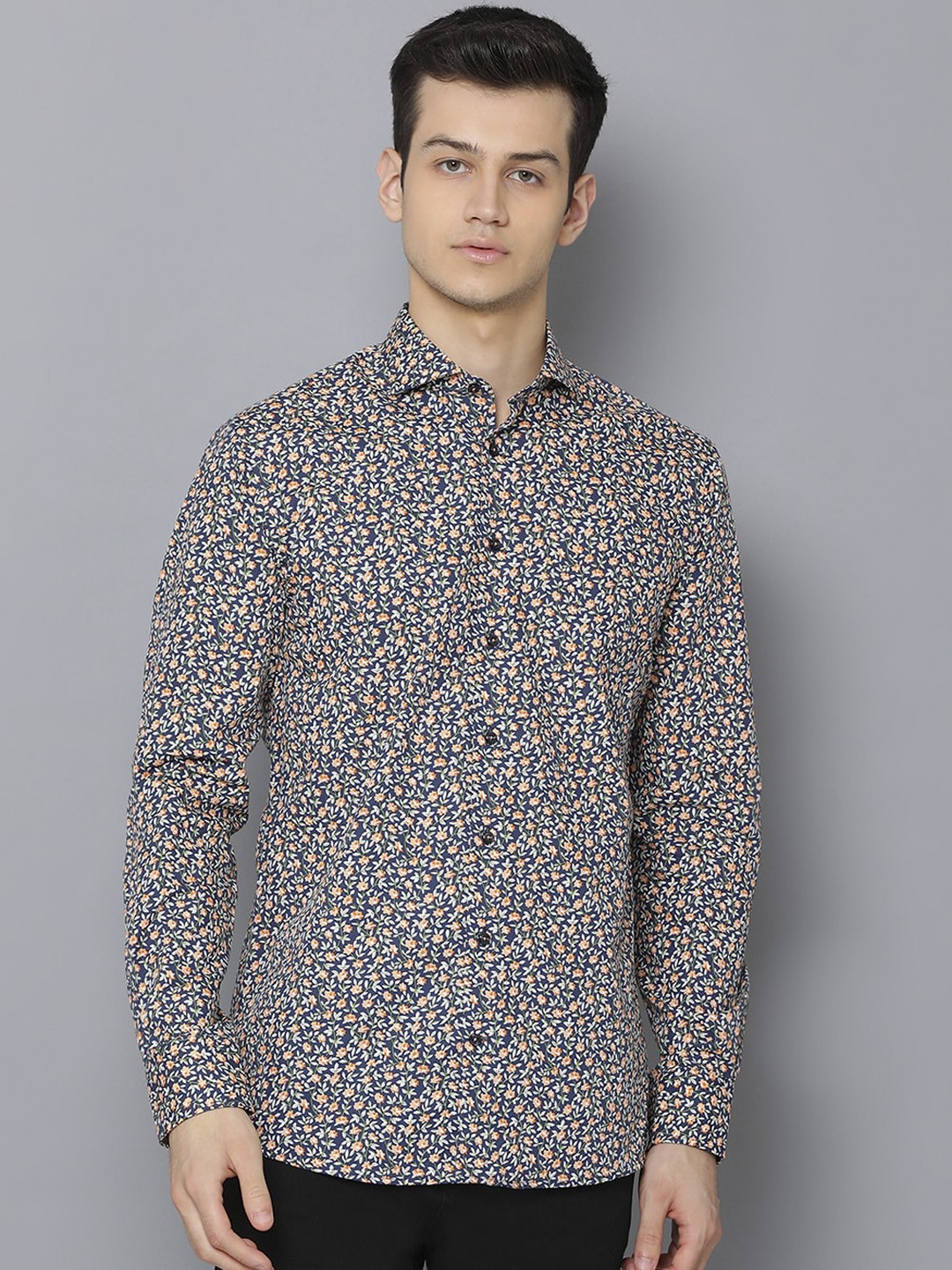 

Bruun & Stengade Men Navy Blue & Orange Floral Slim Fit Printed Casual Shirt