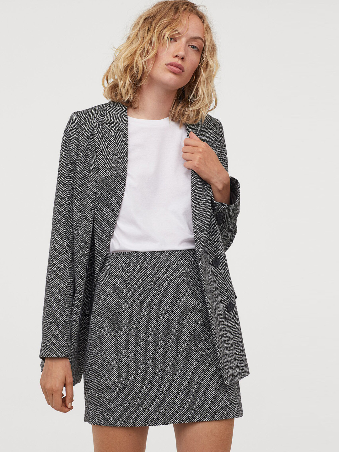 

H&M Women White & Black Self-Design Short Skirt