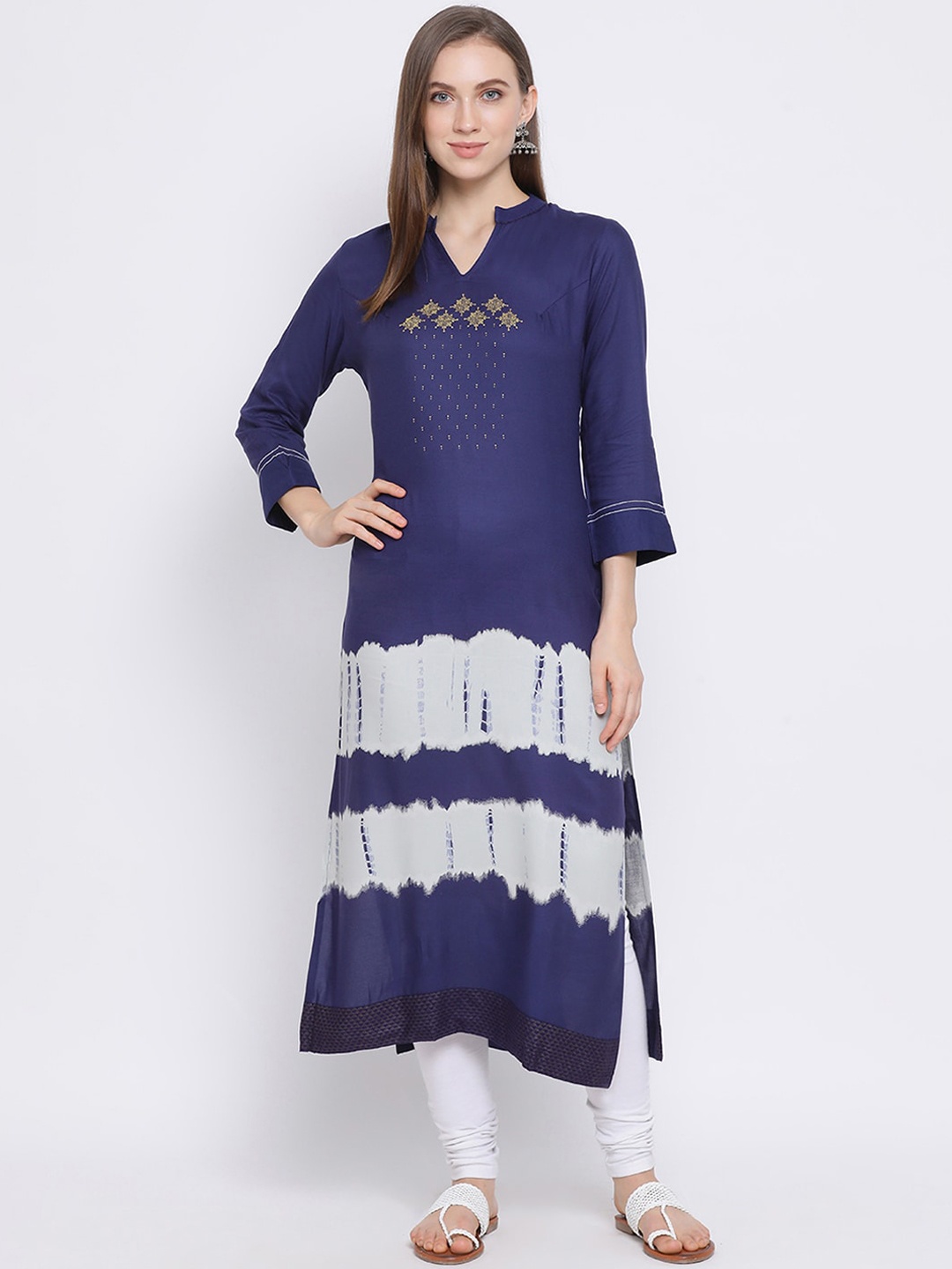 

Span Women Blue & White Dyed A-Line Kurta